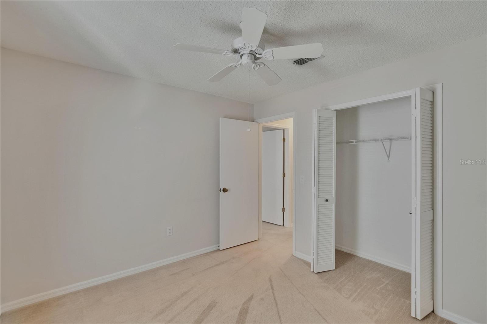 Image 20 of 37 For 2527 Wrencrest Circle