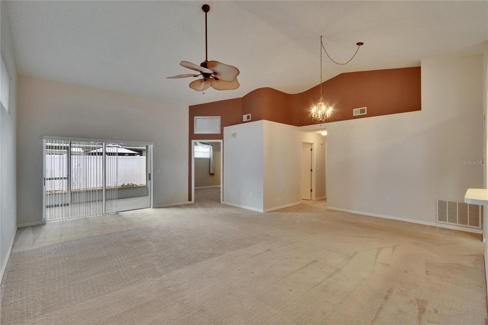 Image 3 of 37 For 2527 Wrencrest Circle