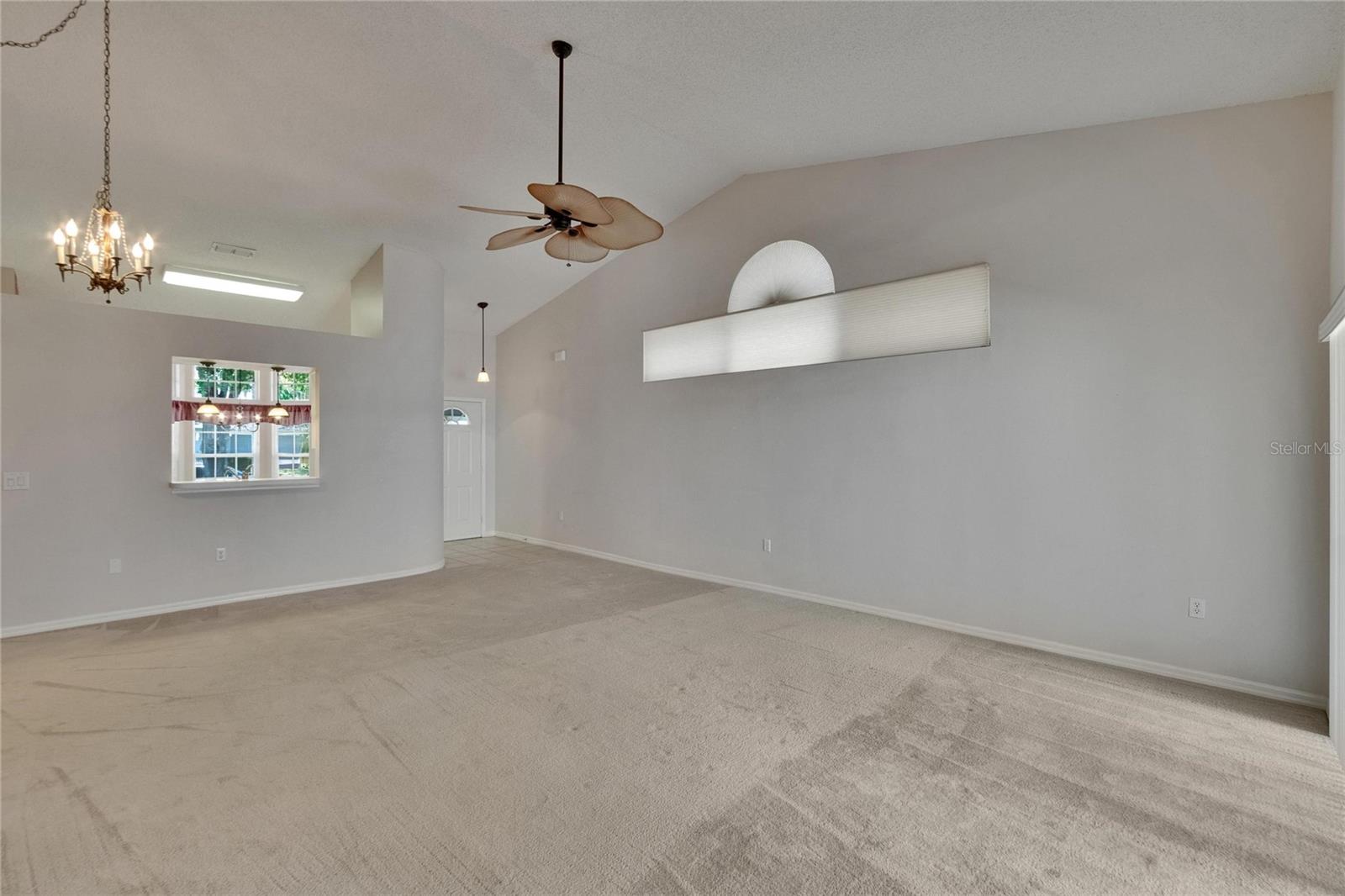Image 5 of 37 For 2527 Wrencrest Circle