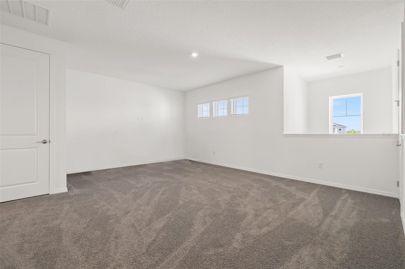 Image 32 of 67 For 5810 Fieldmoor Court