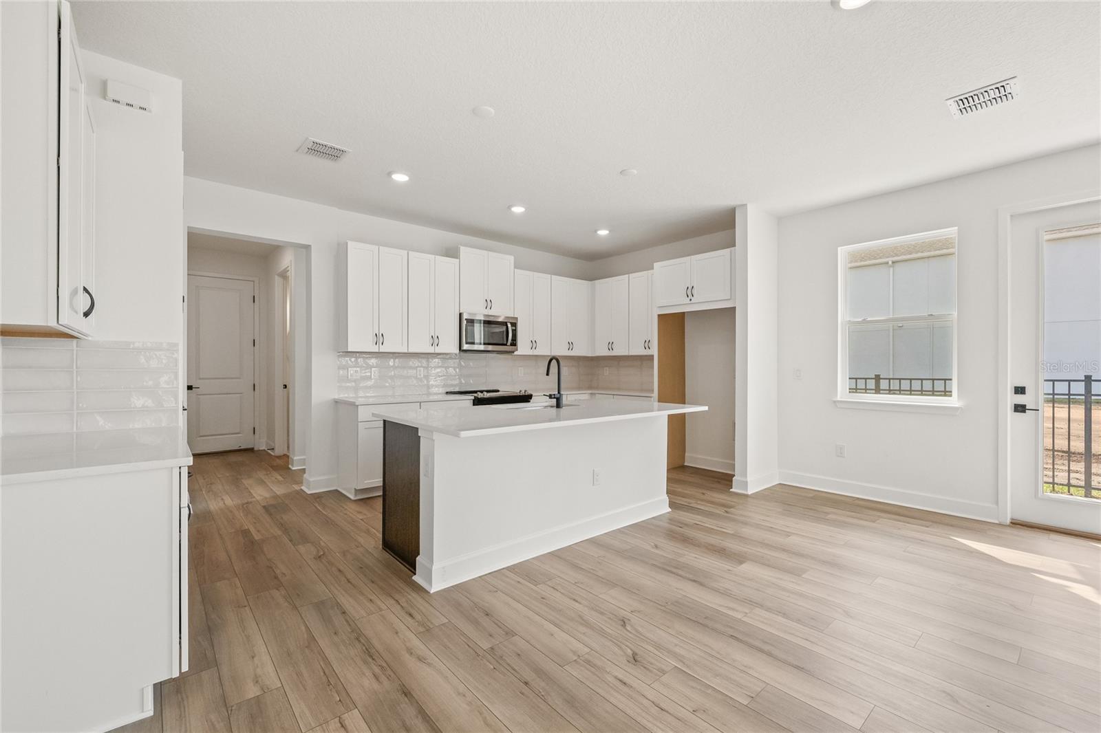 Image 13 of 39 For 2039 Amelia Bay Place