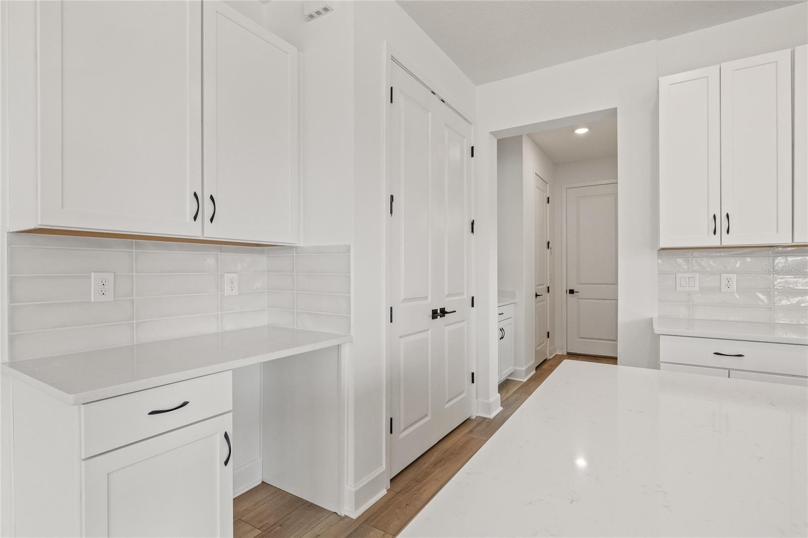 Image 17 of 39 For 2039 Amelia Bay Place
