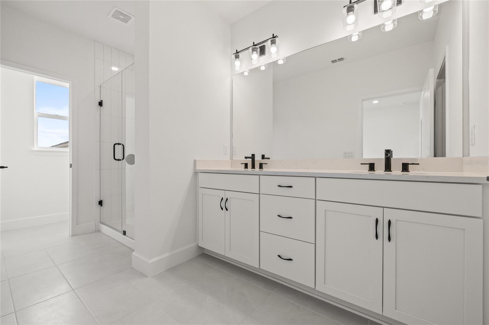 Image 24 of 39 For 2039 Amelia Bay Place