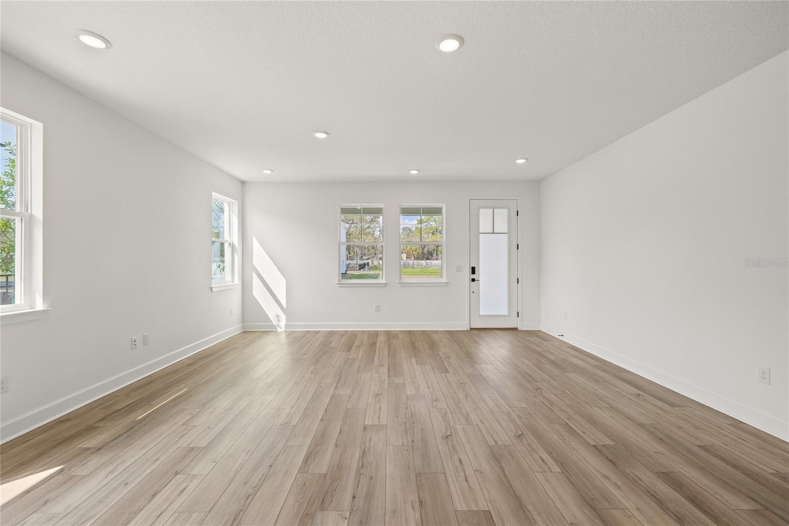 Image 5 of 39 For 2039 Amelia Bay Place