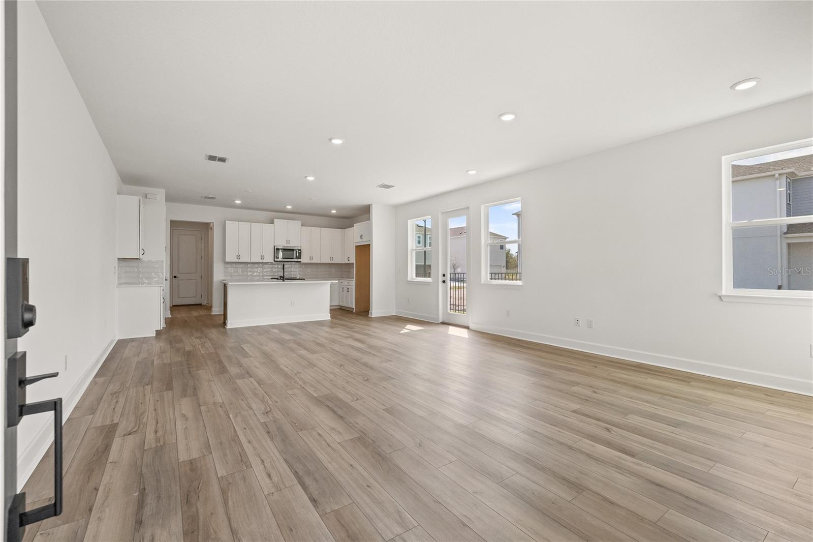 Image 6 of 39 For 2039 Amelia Bay Place