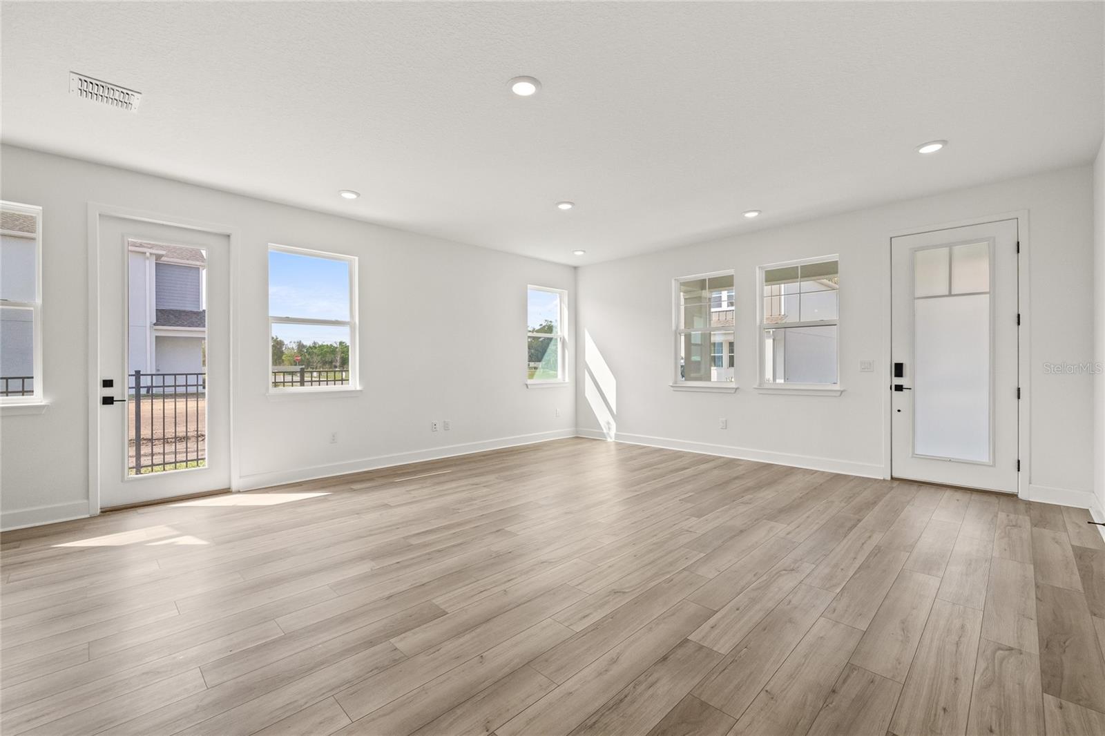Image 8 of 39 For 2039 Amelia Bay Place