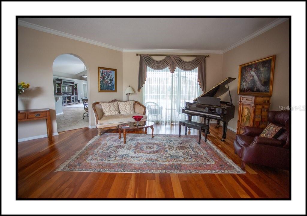 Image 6 of 50 For 4808 Jewell Terrace