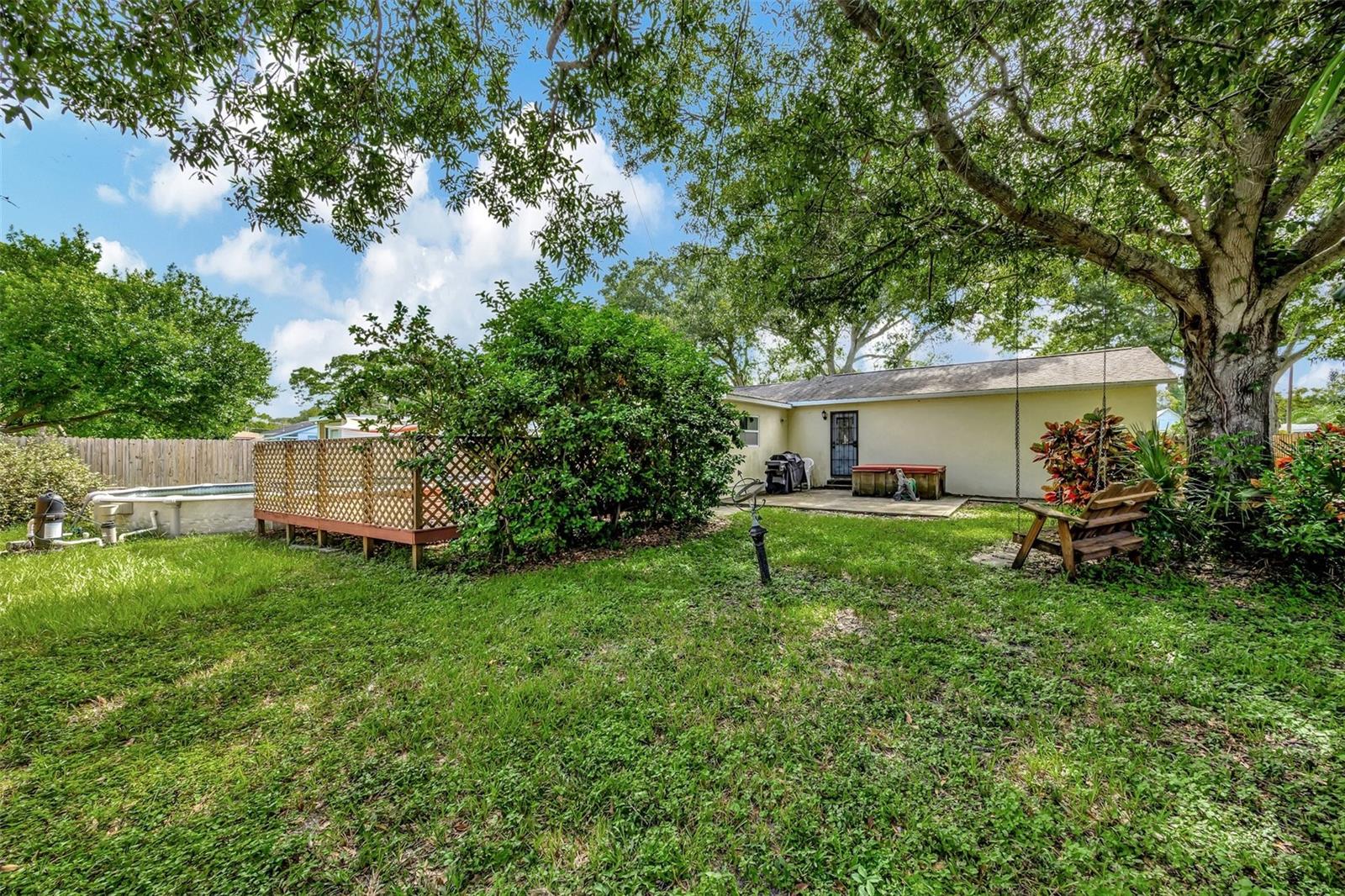 Image 20 of 20 For 1524 Essex Drive N