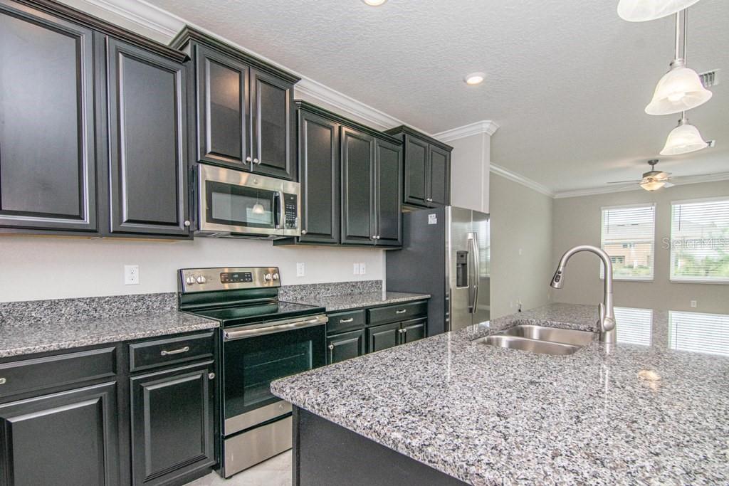 Image 7 of 34 For 18628 Noble Caspian Drive