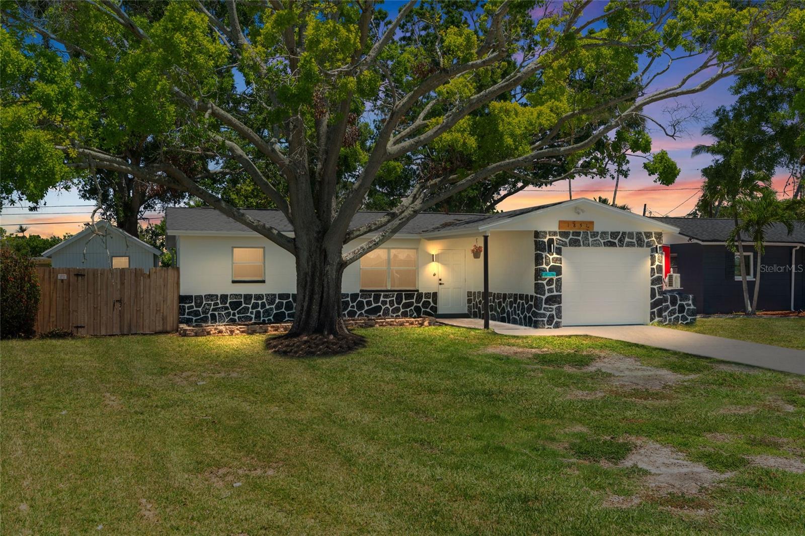 Details for 1851 Oklahoma Avenue Ne, ST PETERSBURG, FL 33703