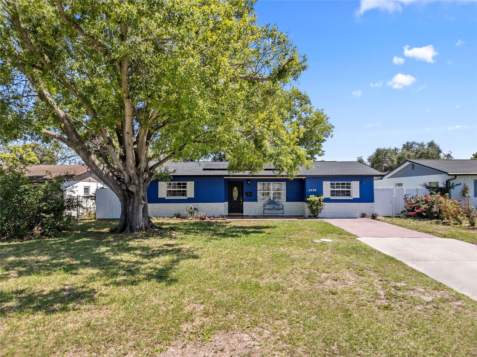 Details for 2426 17th Avenue N, ST PETERSBURG, FL 33713