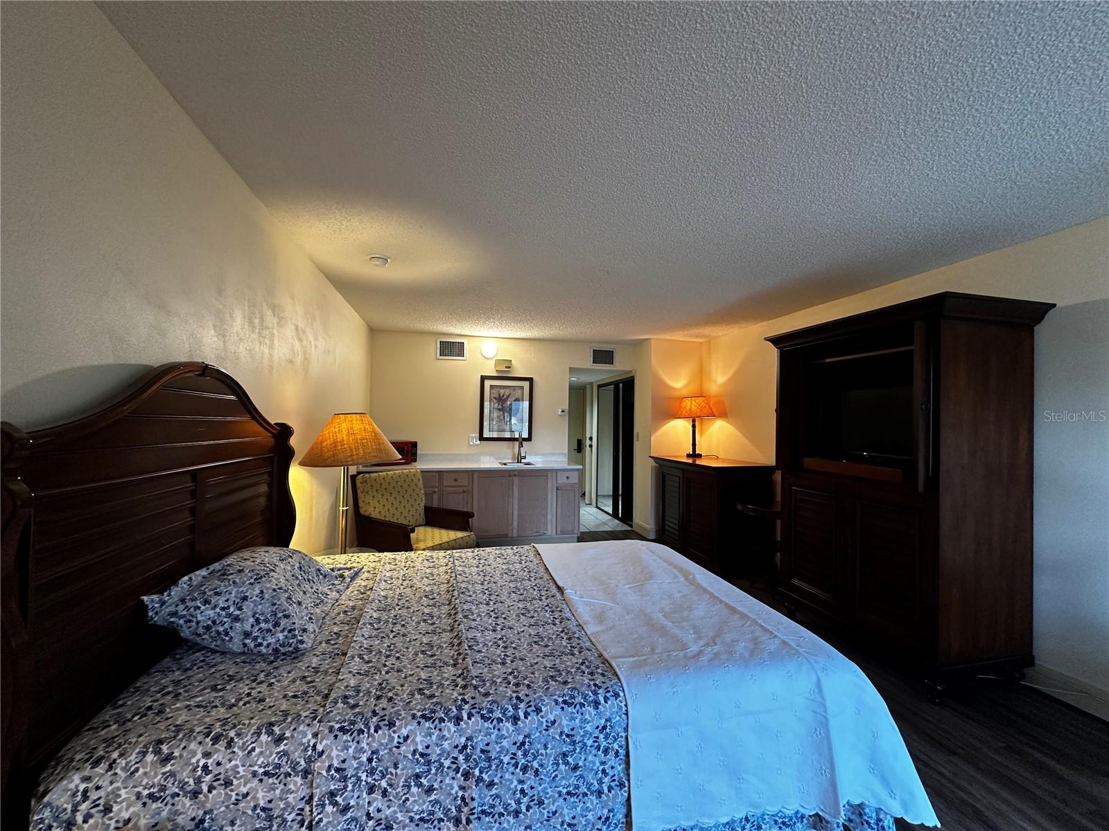 Image 4 of 12 For 29129 Bay Hollow Drive 3205