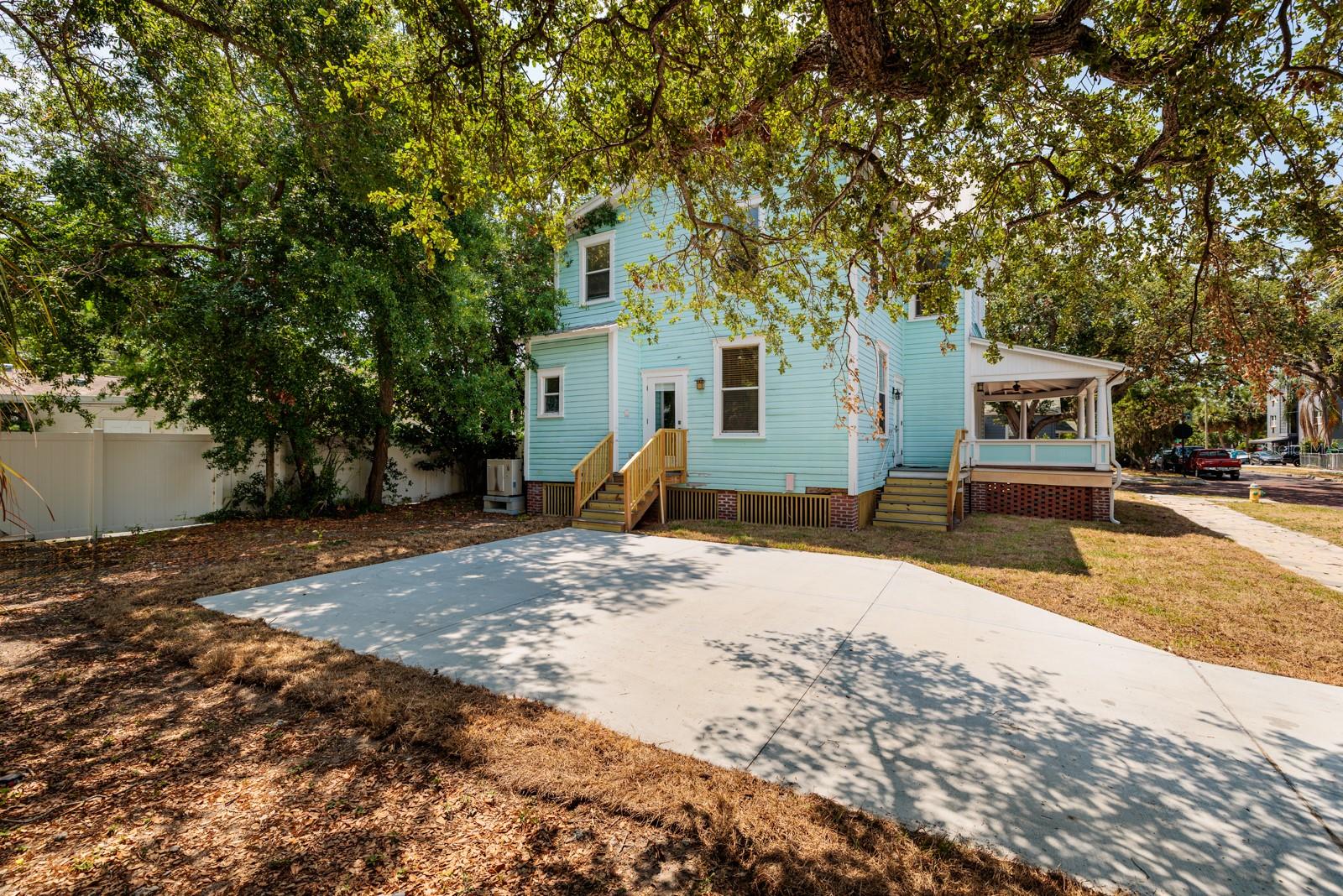 Image 39 of 54 For 457 8th Avenue N