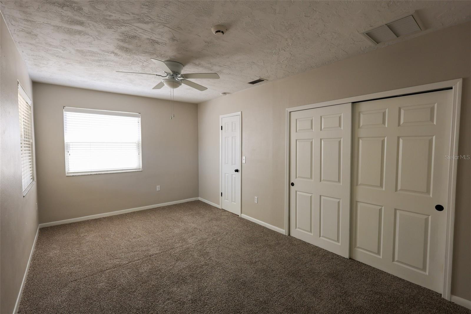Listing photo id 8 for 220 Talley Drive