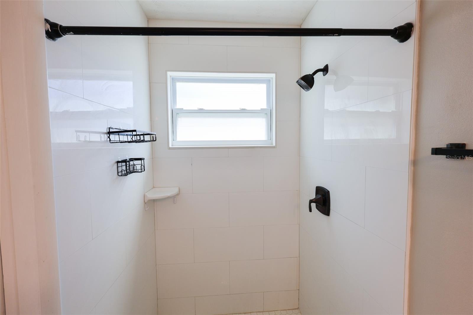 Listing photo id 9 for 220 Talley Drive