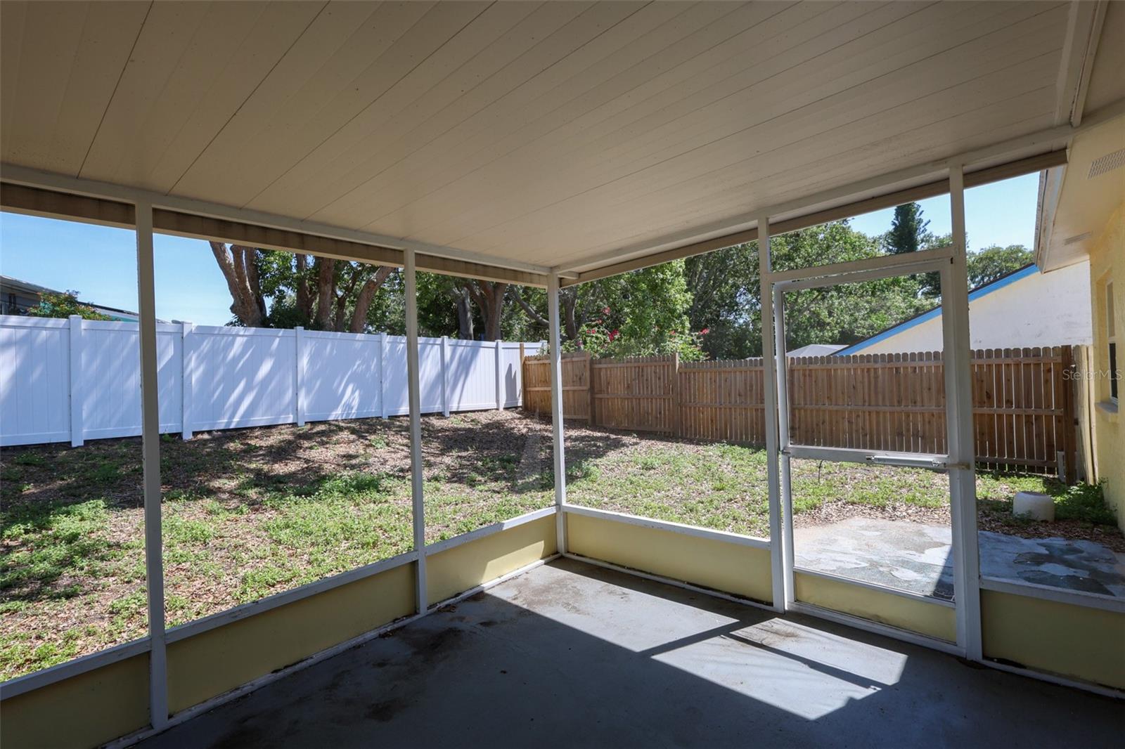 Listing photo id 19 for 220 Talley Drive