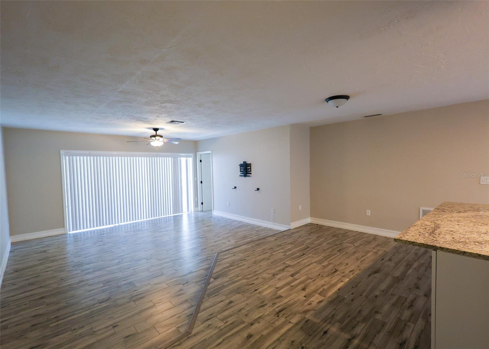 Listing photo id 6 for 220 Talley Drive
