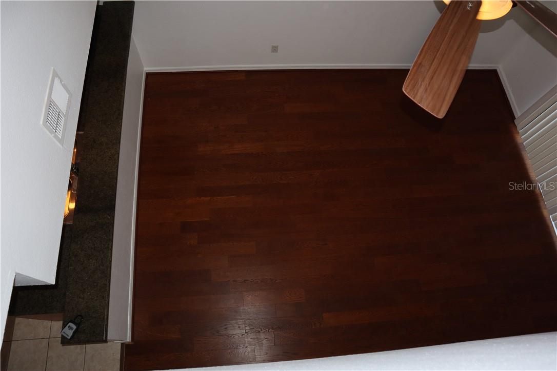 Image 10 of 19 For 6262 142nd Avenue N 1009