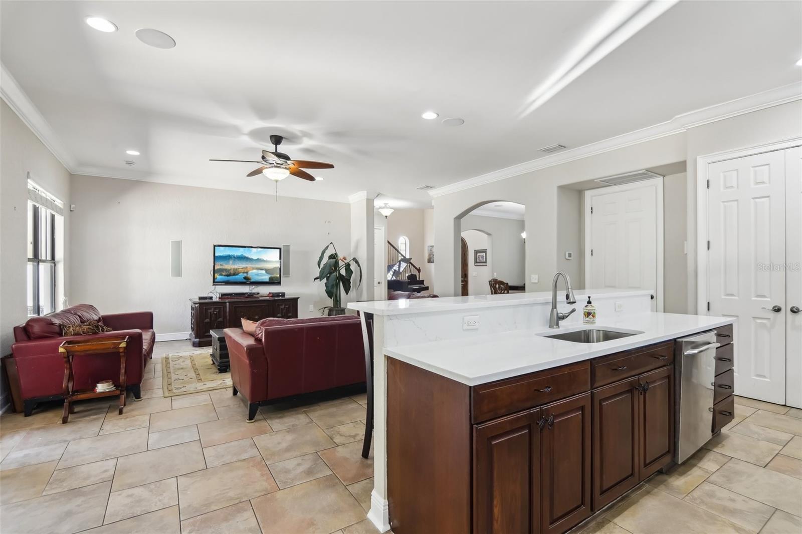 Image 14 of 48 For 3404 Sevilla Street