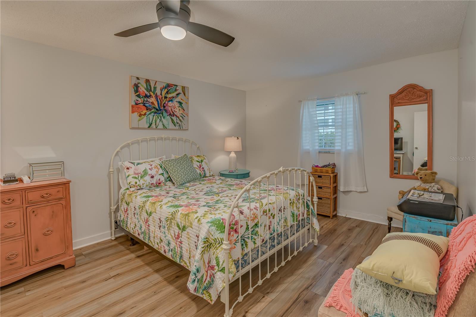 Image 16 of 37 For 1710 Belleair Forest Drive A