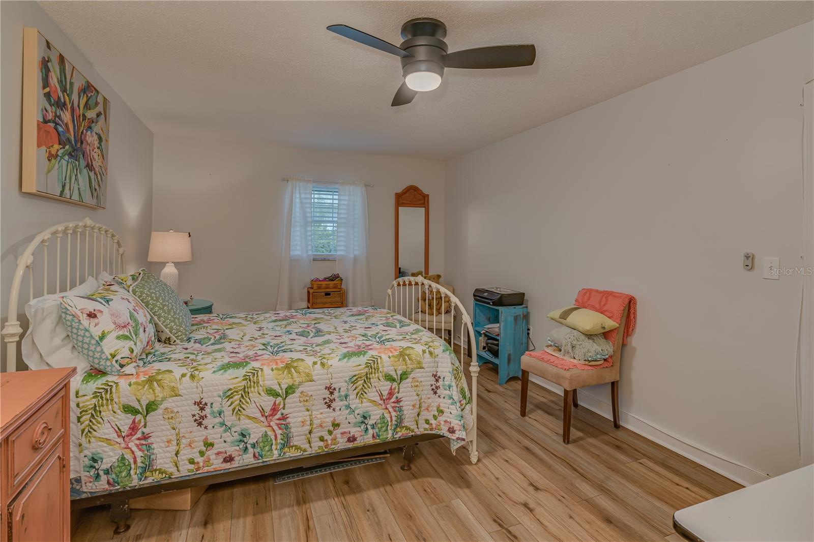 Image 17 of 37 For 1710 Belleair Forest Drive A