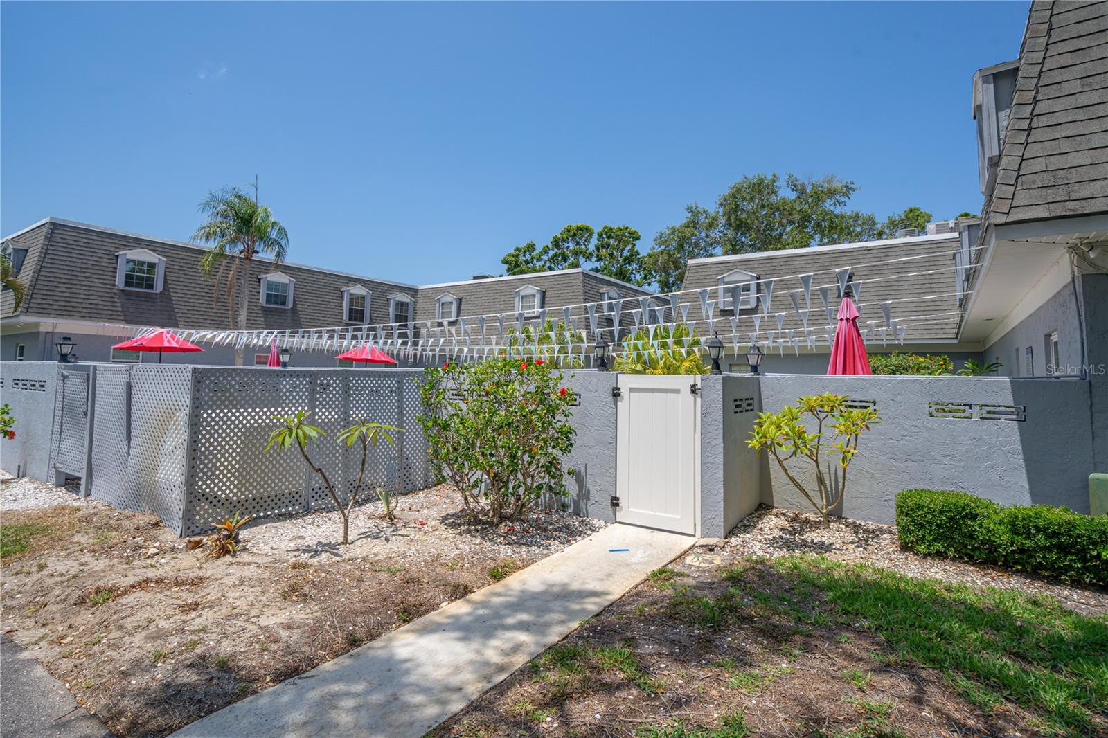 Image 30 of 37 For 1710 Belleair Forest Drive A