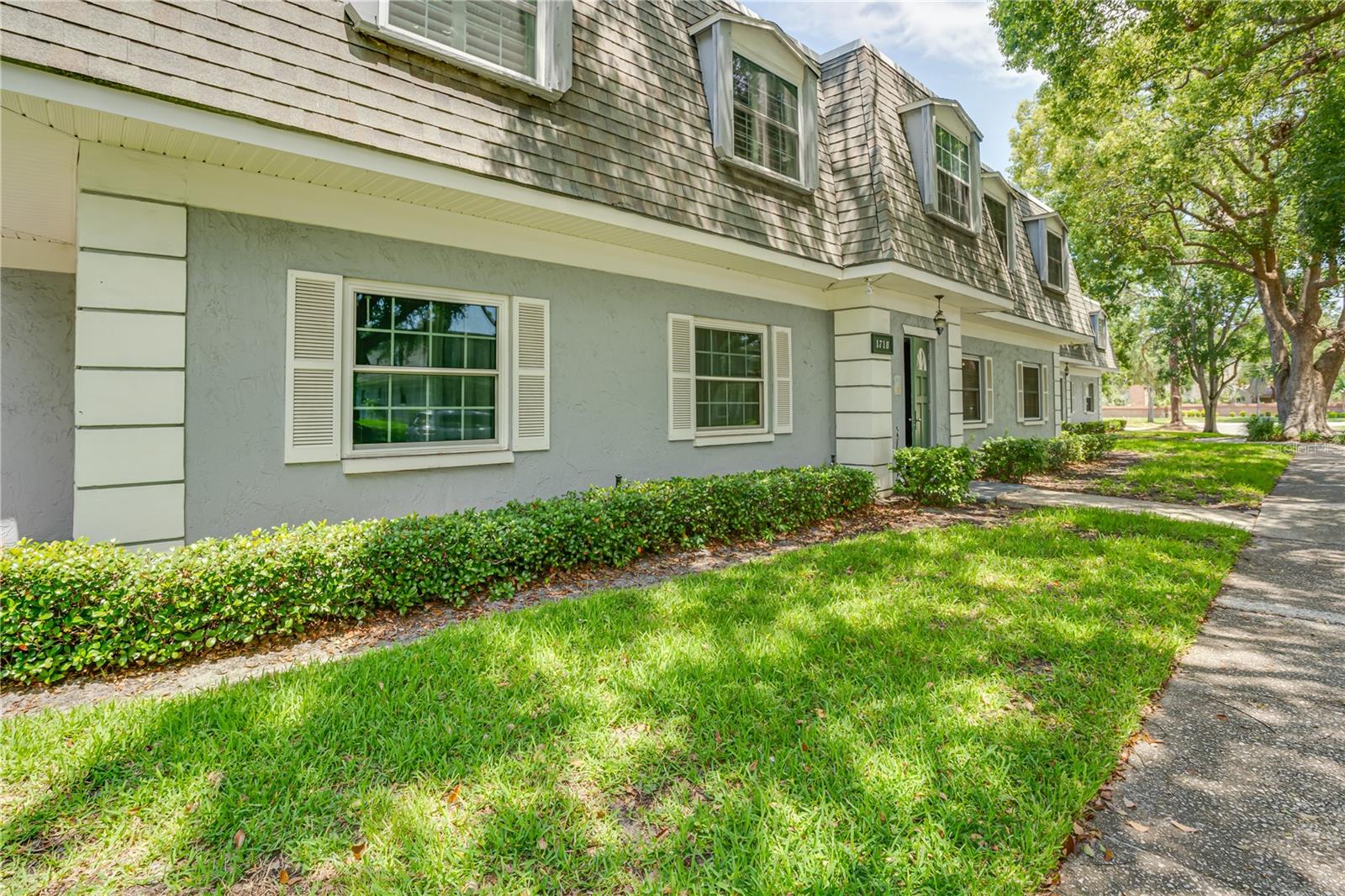 Image 32 of 37 For 1710 Belleair Forest Drive A