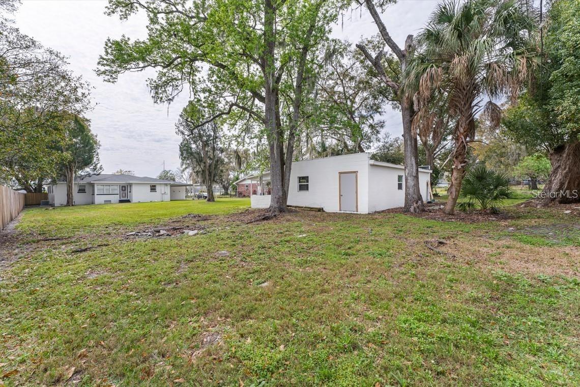 Image 34 of 44 For 1816 Lake Parker Drive
