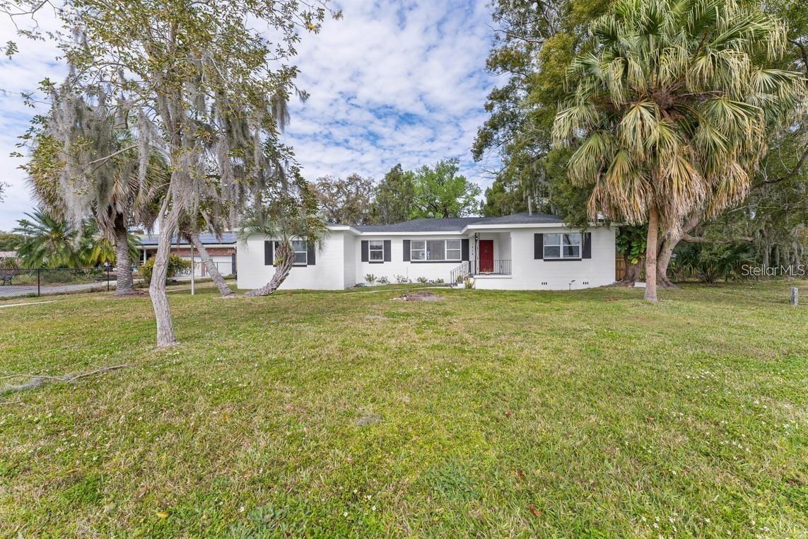 Image 39 of 44 For 1816 Lake Parker Drive