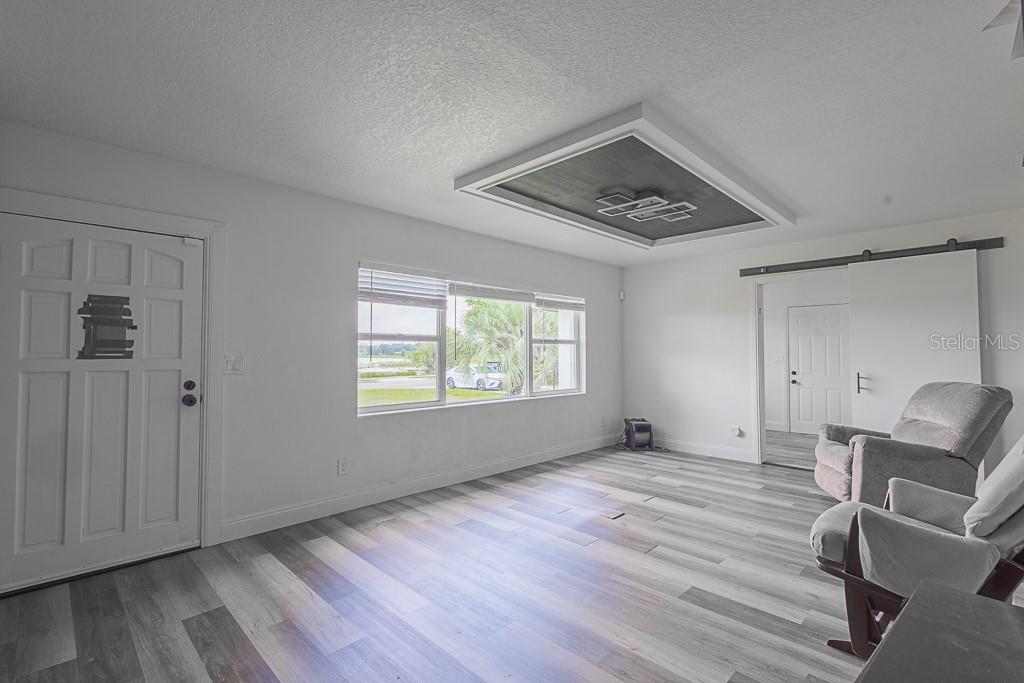 Image 7 of 44 For 1816 Lake Parker Drive