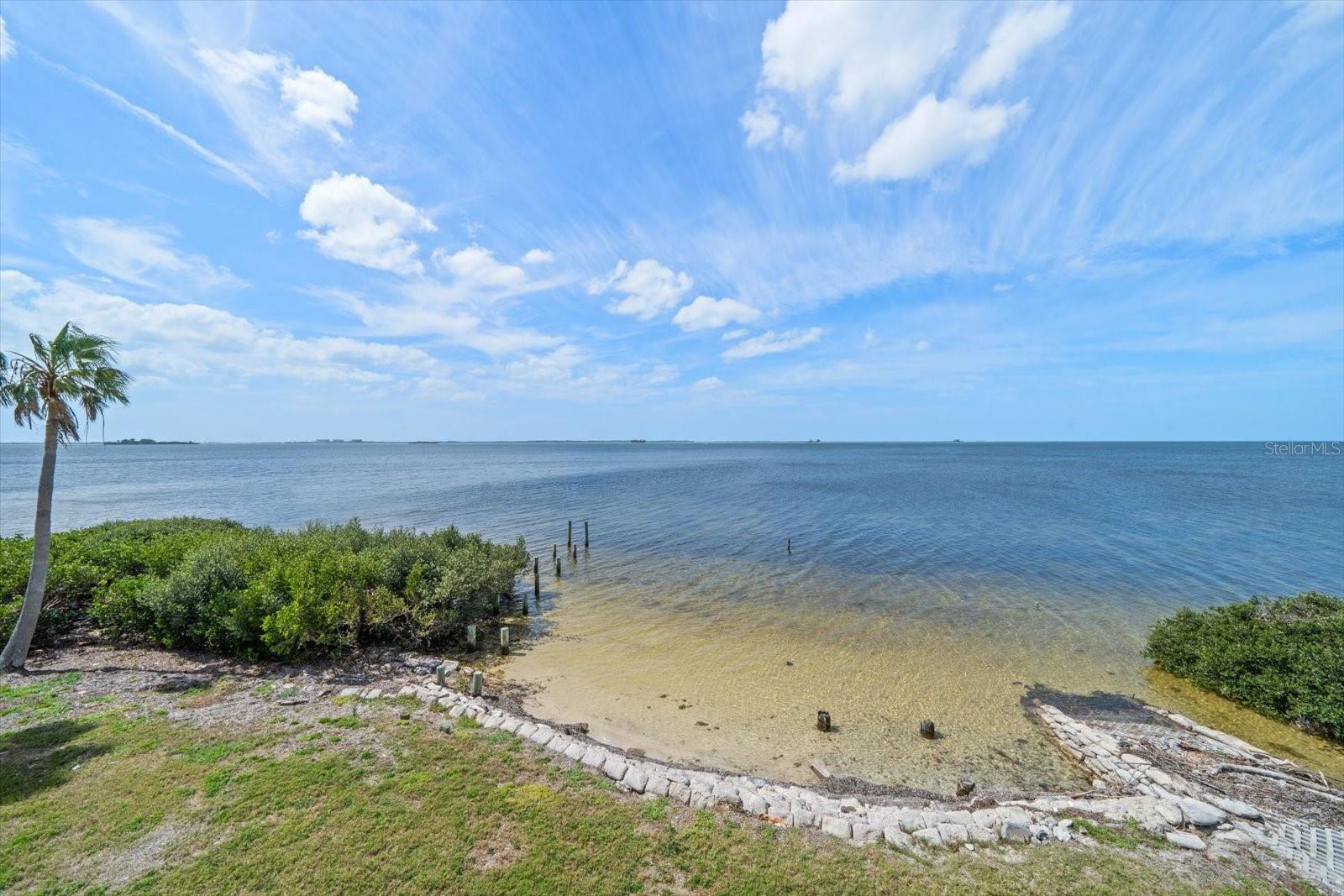 Image 39 of 47 For 812 Point Seaside Drive
