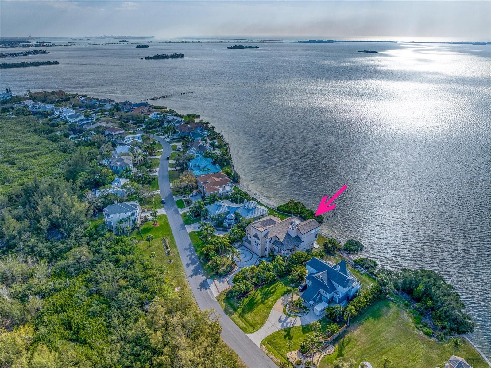 Image 7 of 47 For 812 Point Seaside Drive