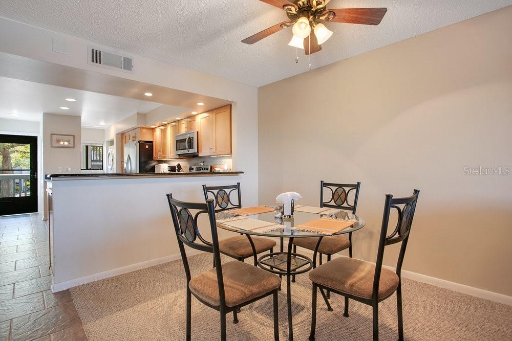 Image 7 of 18 For 821 Bahia Del Sol Drive 43