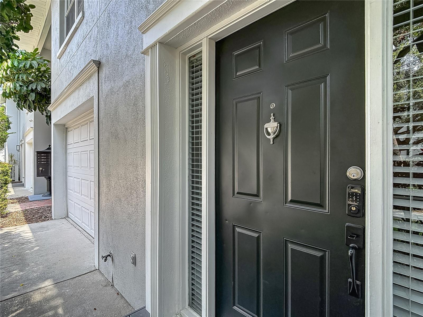Image 4 of 45 For 1211 Horatio Street A
