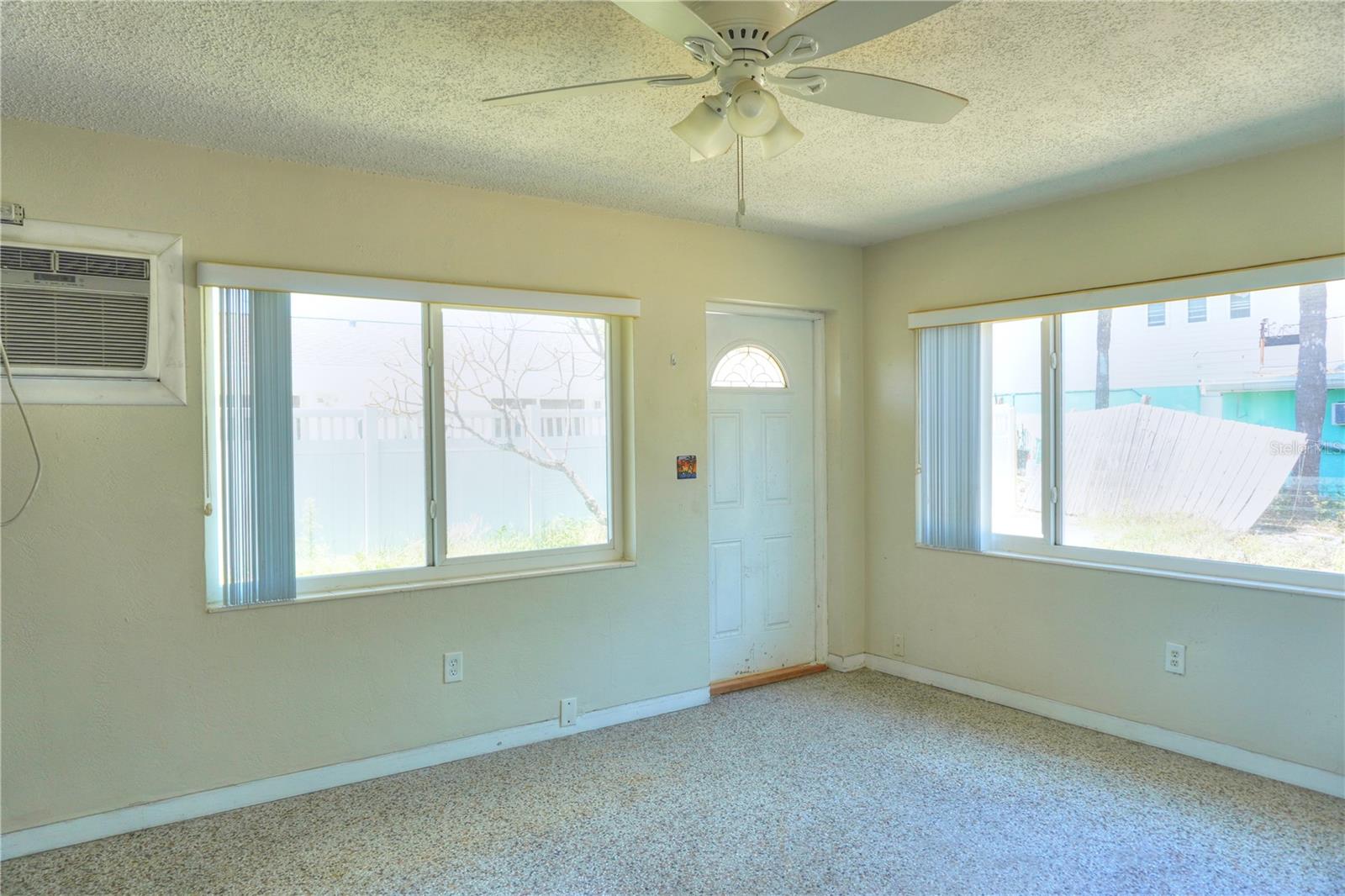 Image 20 of 26 For 14501 Bayshore Drive