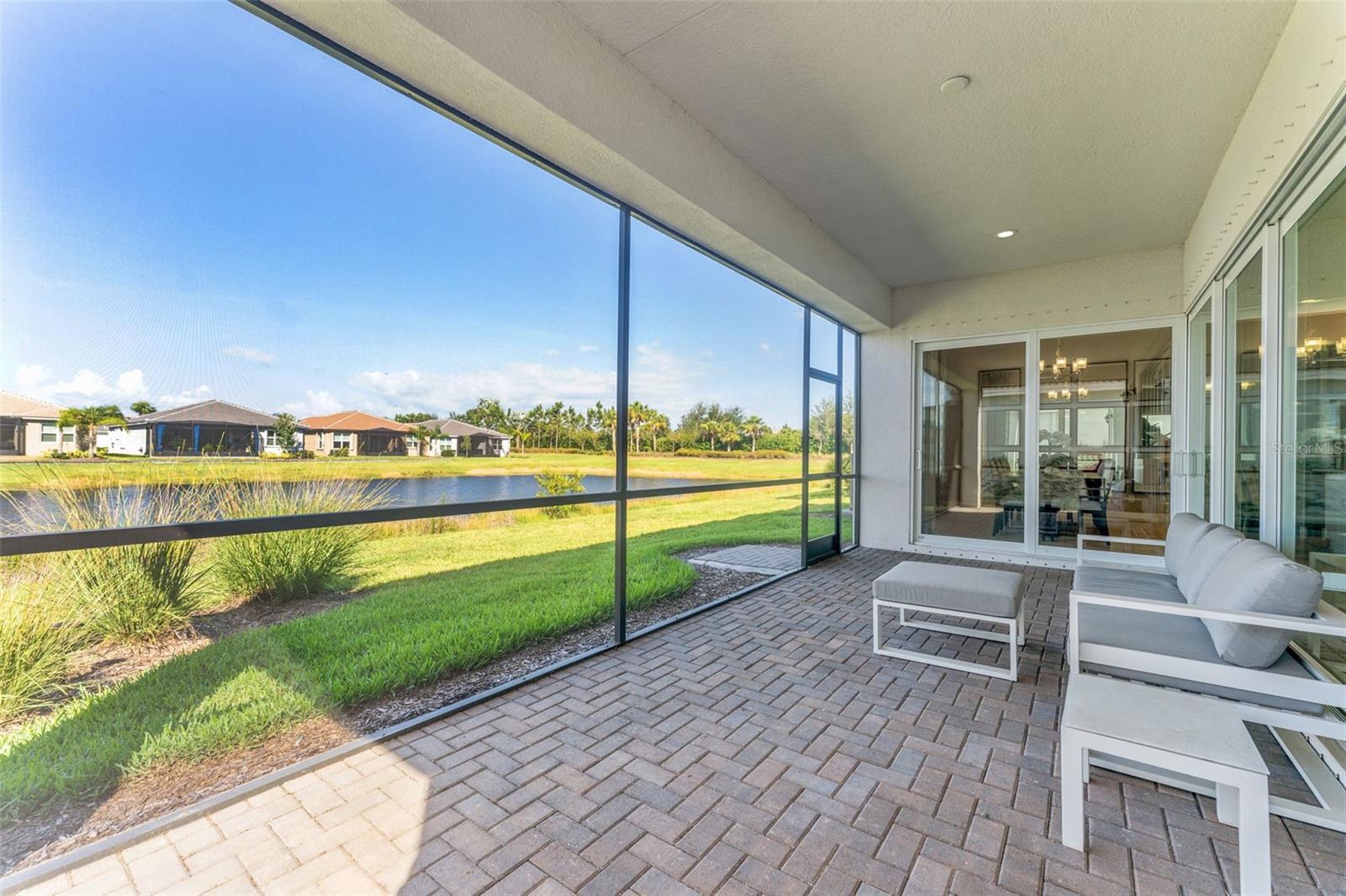 Image 16 of 68 For 15528 Corona Del Mar Drive