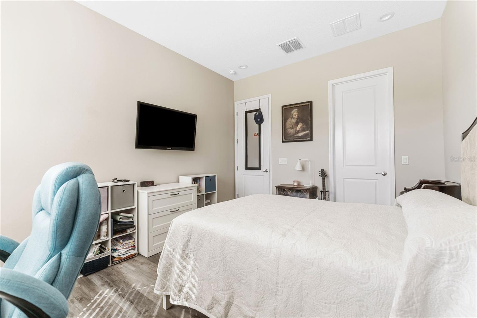 Image 31 of 68 For 15528 Corona Del Mar Drive