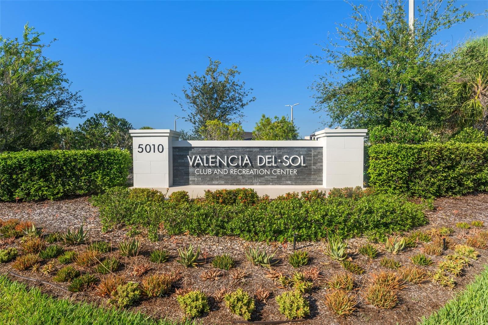 Image 41 of 68 For 15528 Corona Del Mar Drive