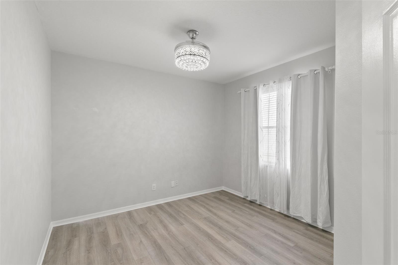 Image 12 of 18 For 11934 Wandsworth Drive