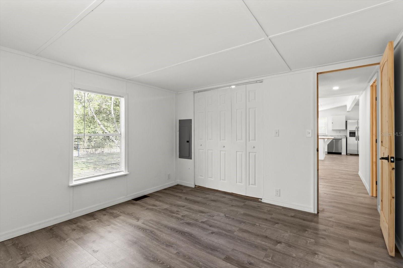 Image 24 of 42 For 4926 Meadow Street