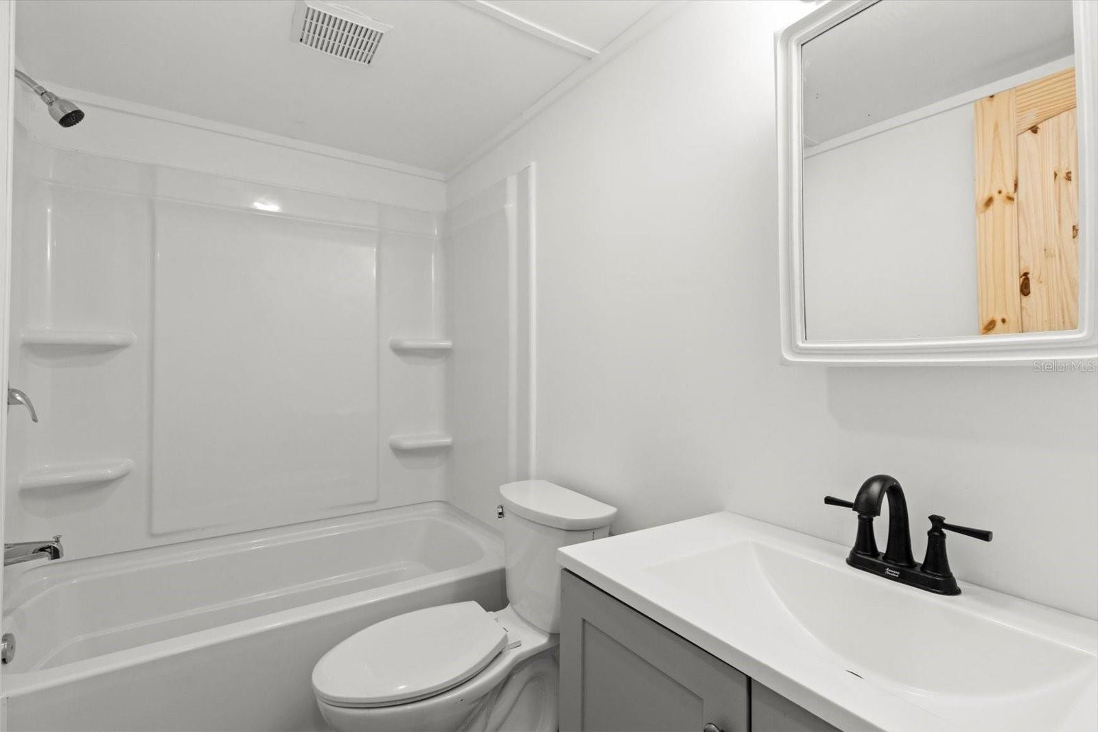 Image 25 of 42 For 4926 Meadow Street