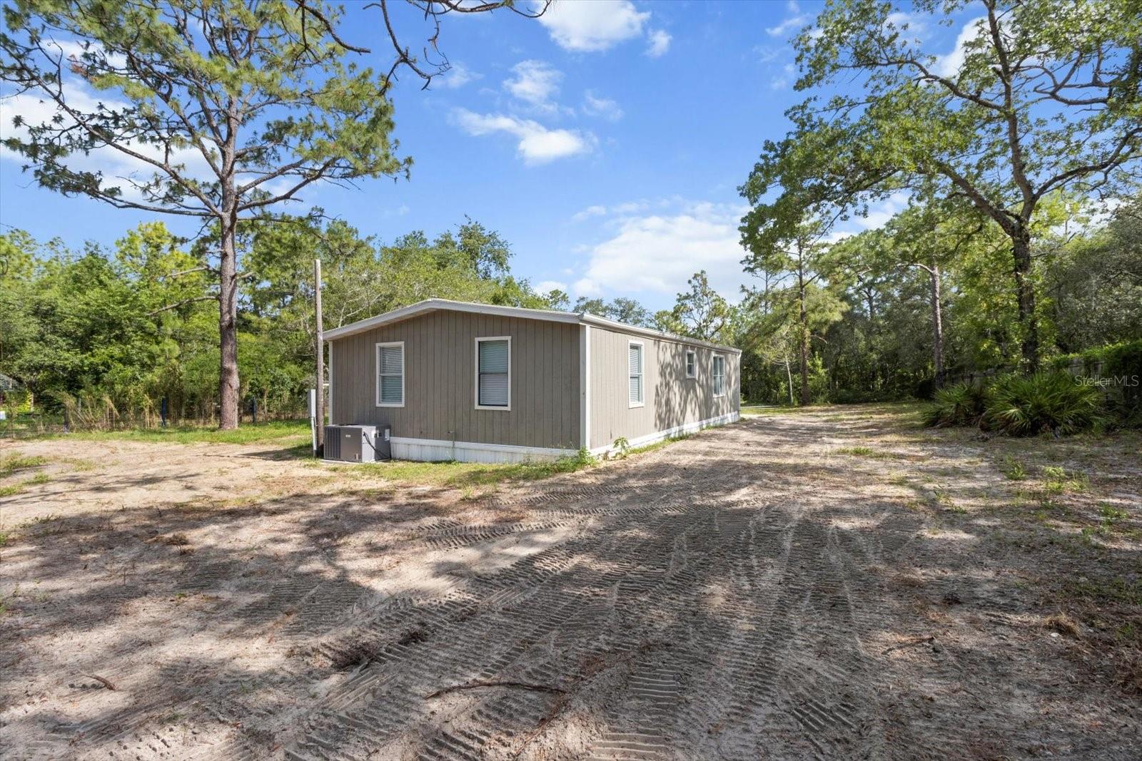 Image 33 of 42 For 4926 Meadow Street