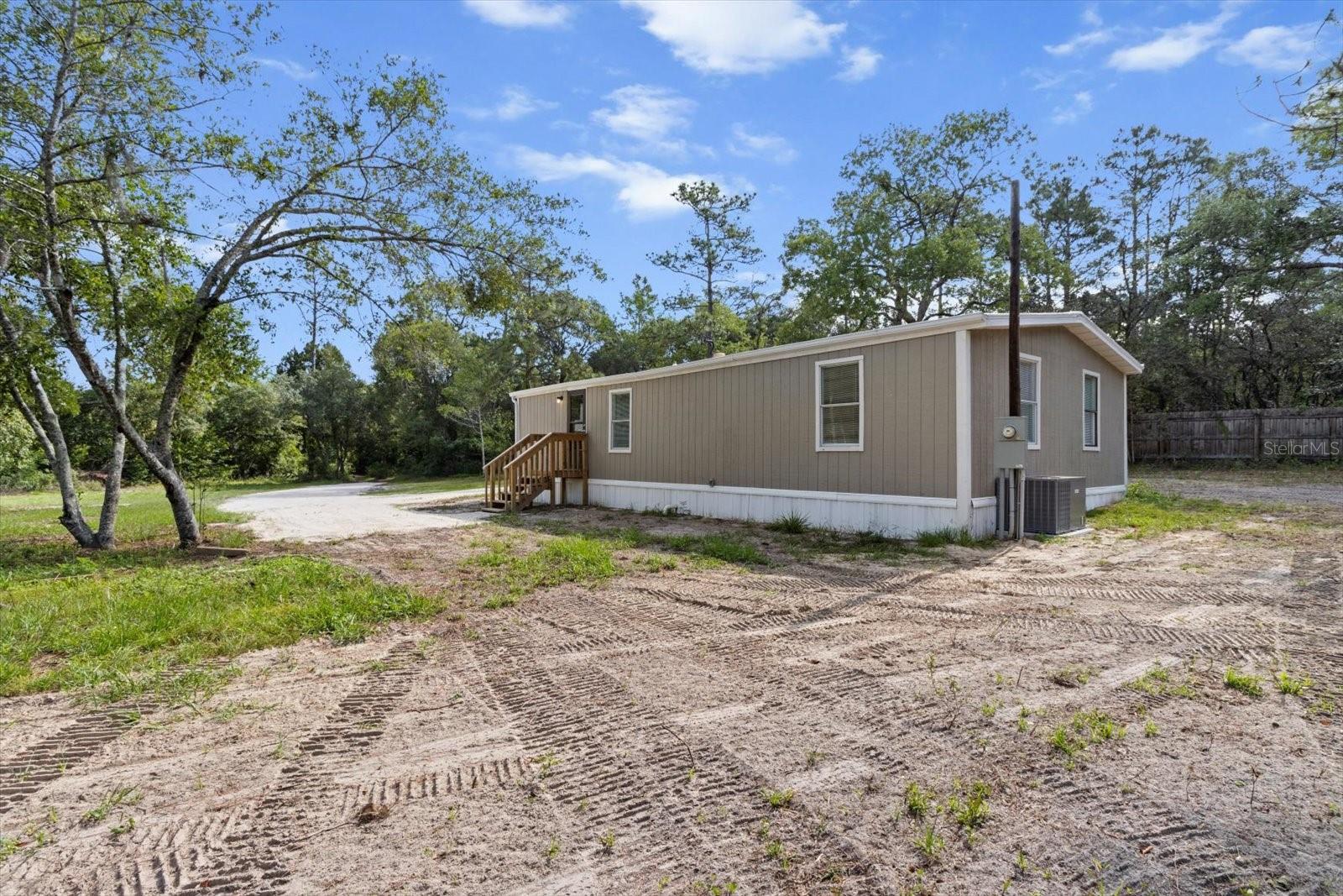 Image 9 of 42 For 4926 Meadow Street