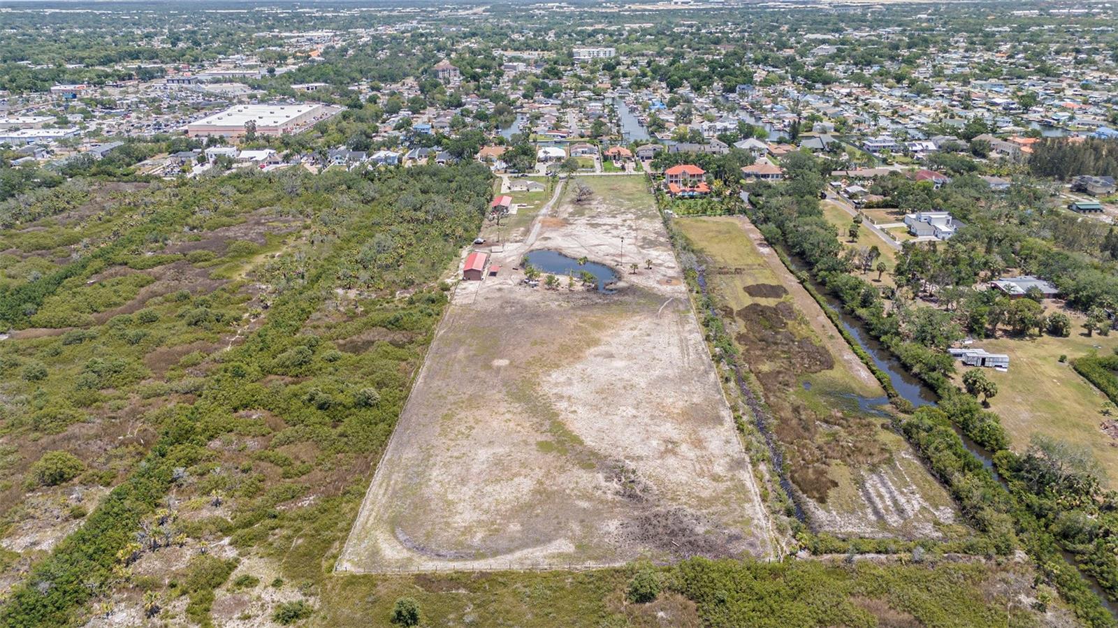 Listing photo id 27 for 5012 Troydale Road