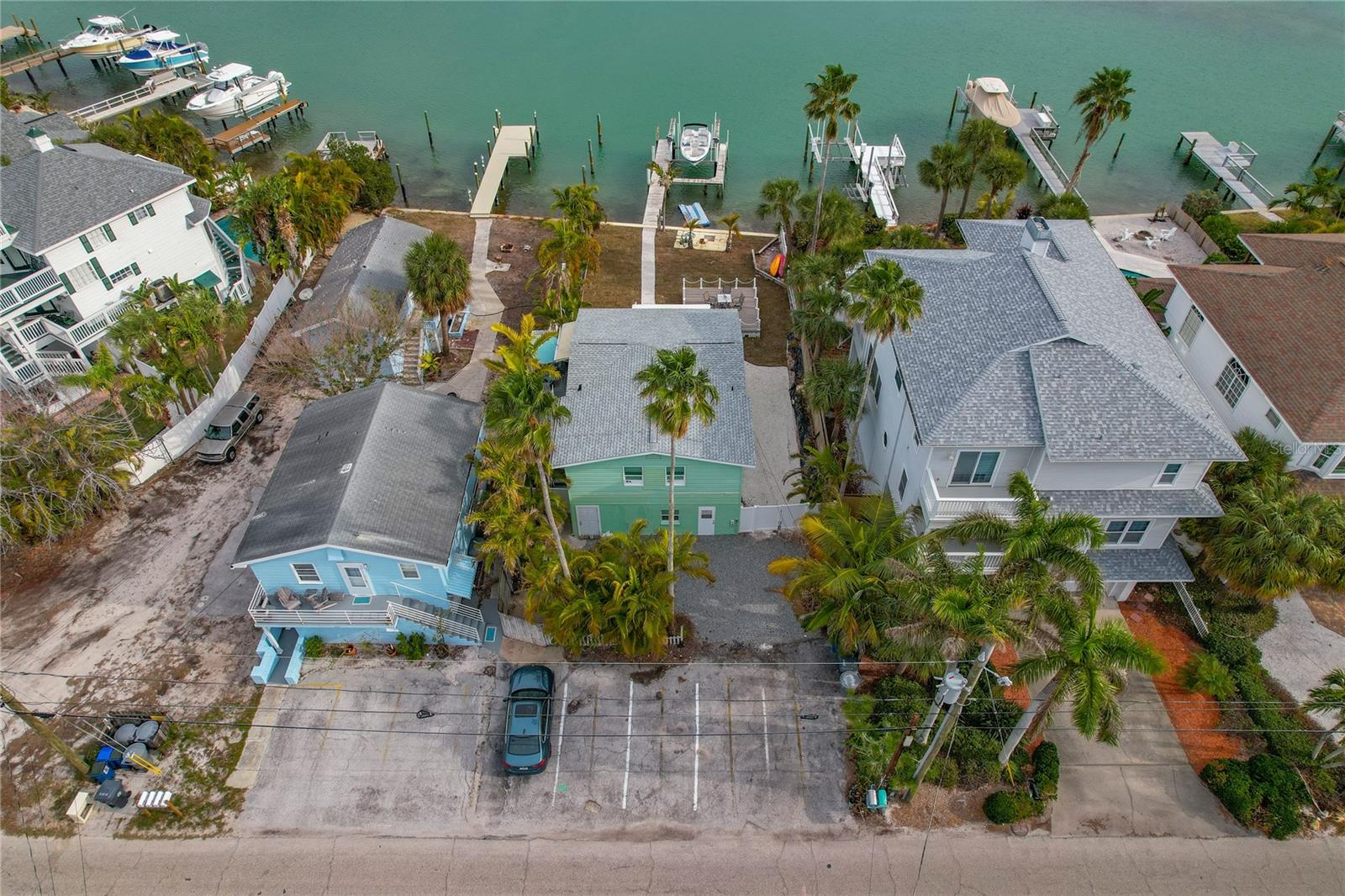 Image 25 of 32 For 8441 Bayshore Drive