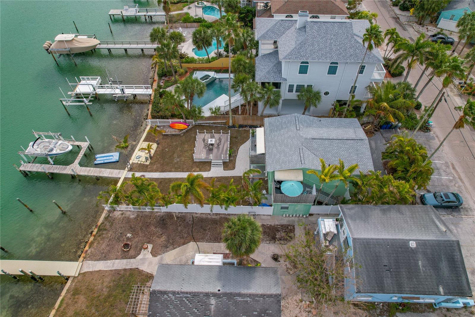 Image 26 of 32 For 8441 Bayshore Drive