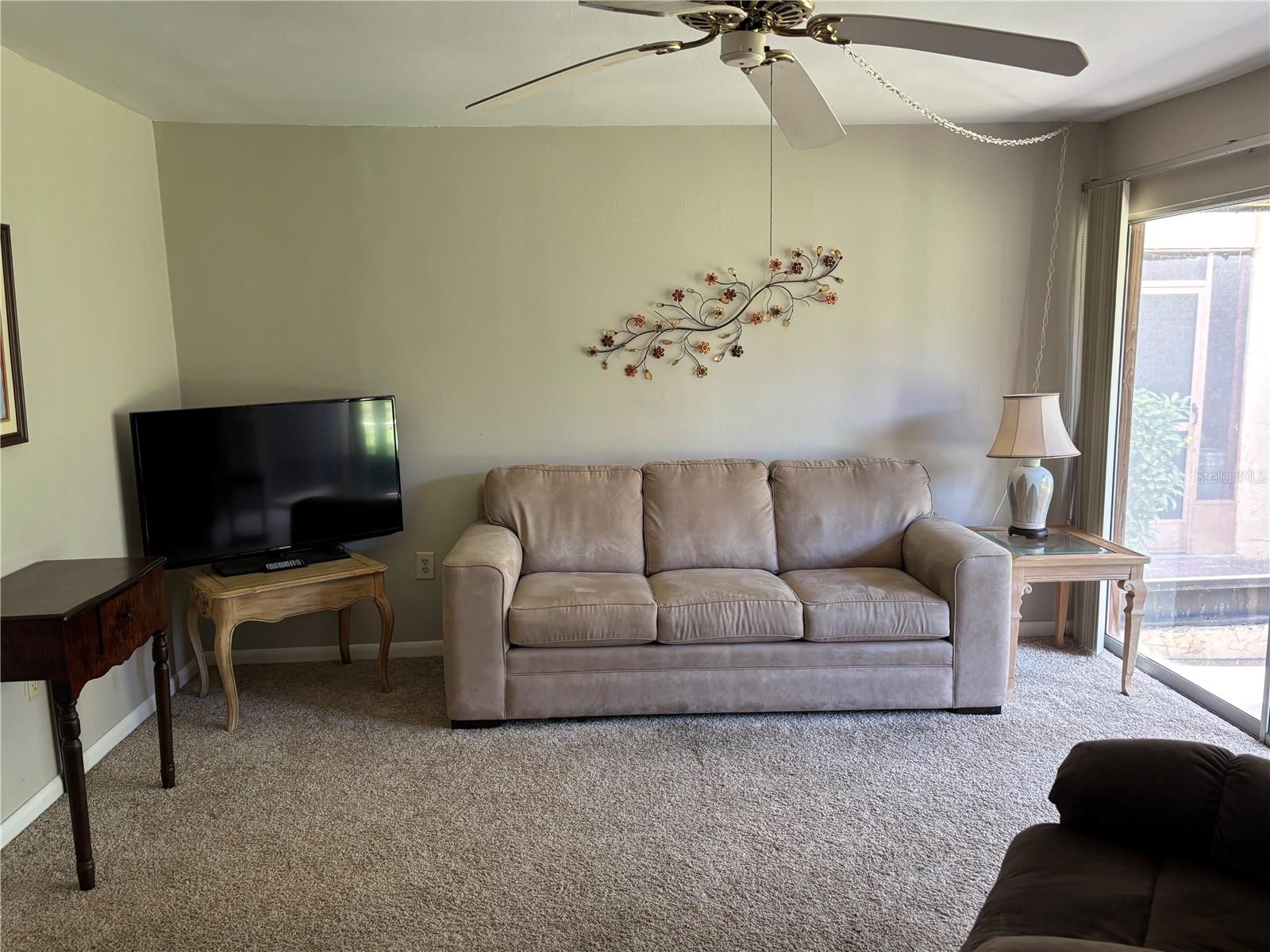 Image 3 of 19 For 3814 Lake Drive 65