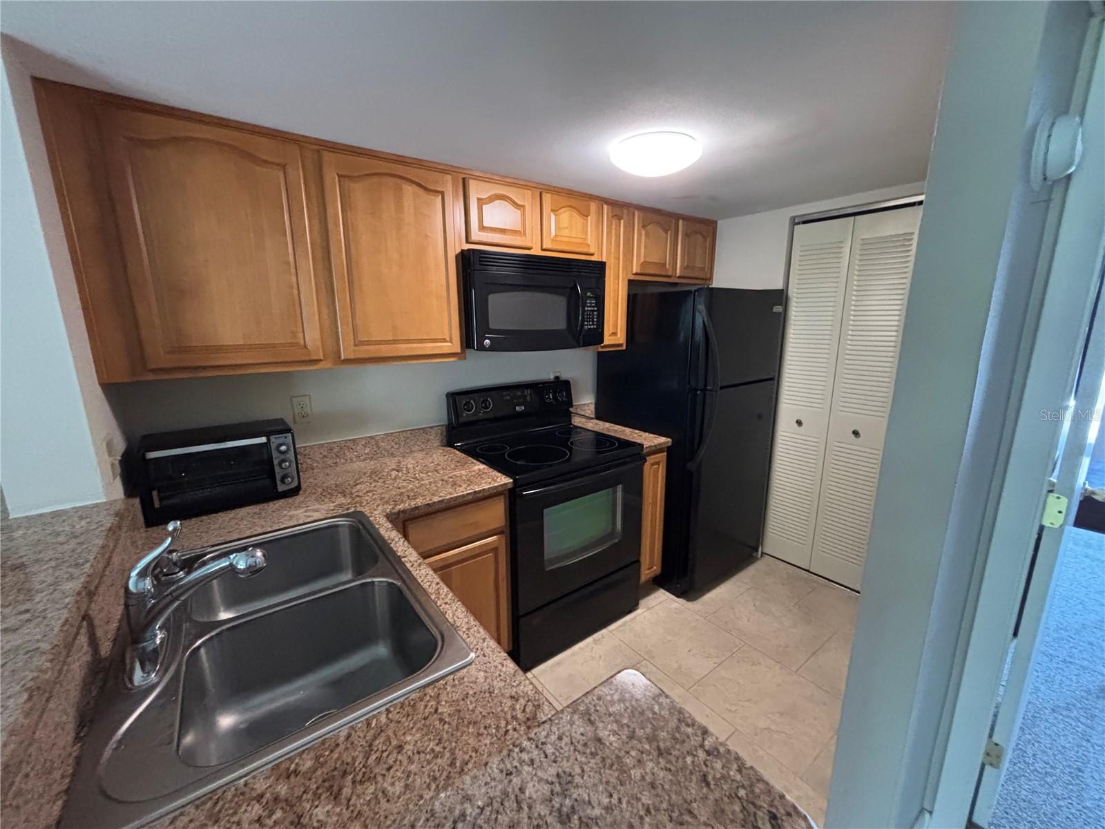 Image 9 of 19 For 3814 Lake Drive 65