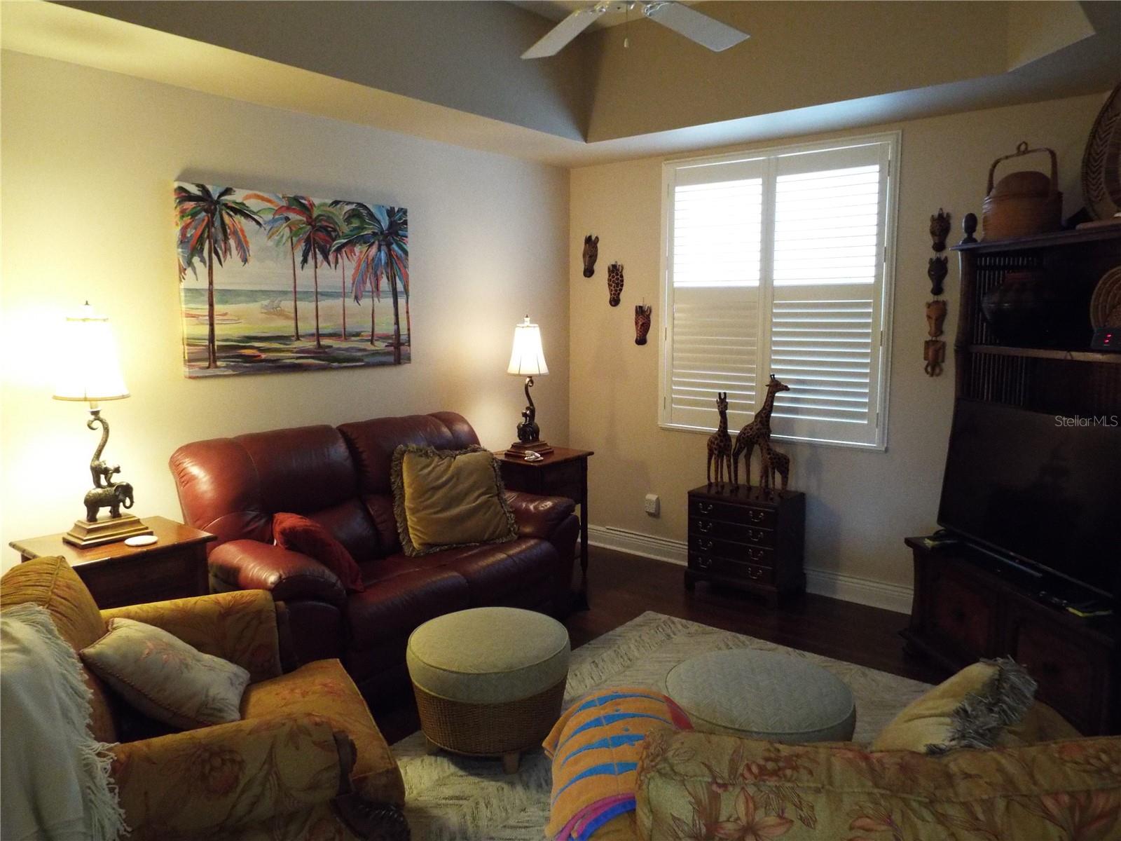 Image 18 of 34 For 13860 Avon Park Circle 104