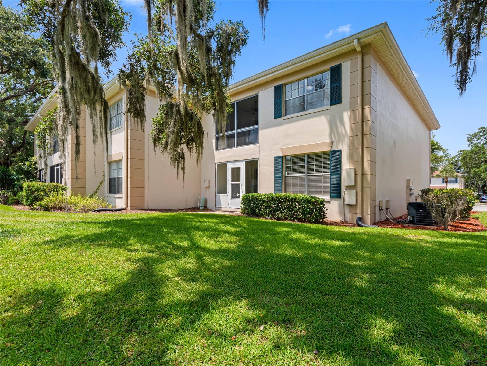 Image 20 of 32 For 10356 Carrollwood Lane 204